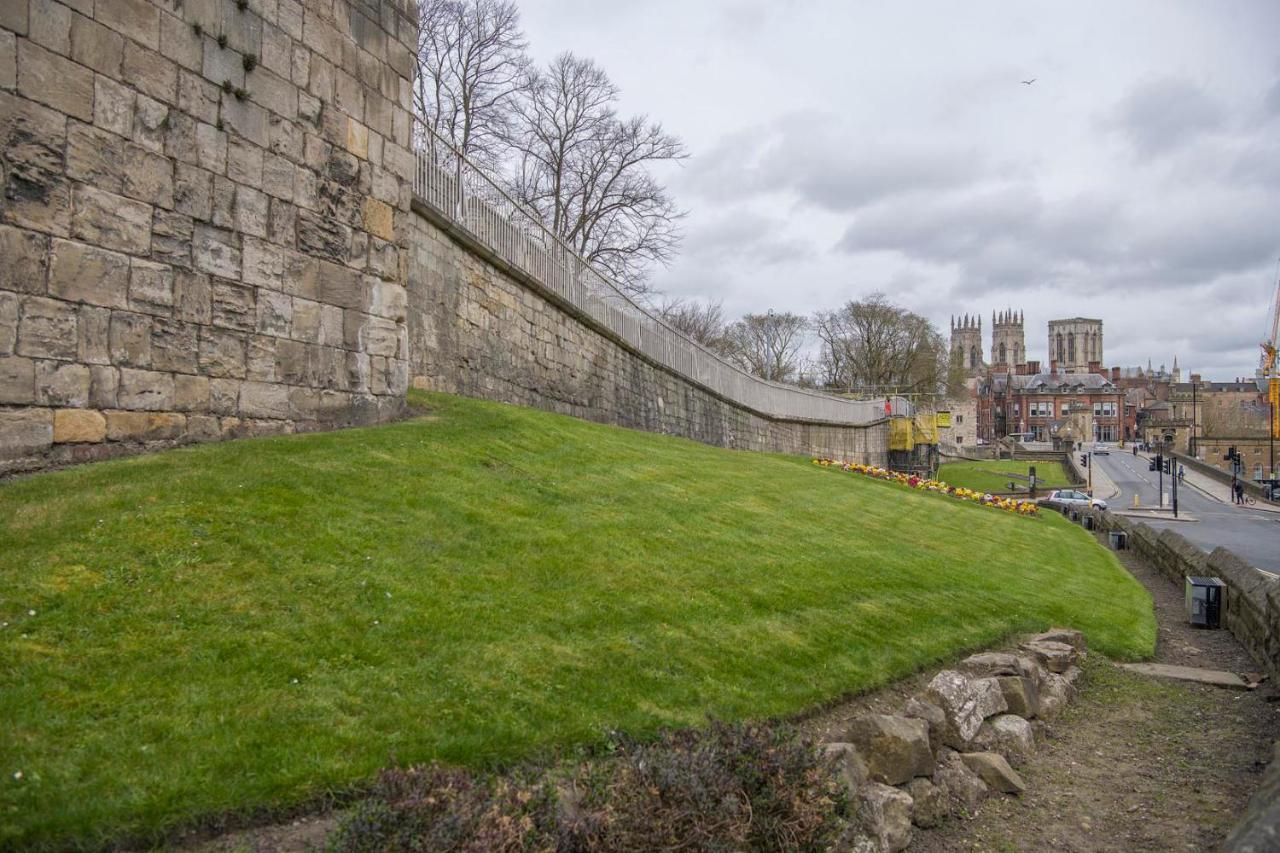 St Helen'S House With Minster Views Apartment York Exterior photo